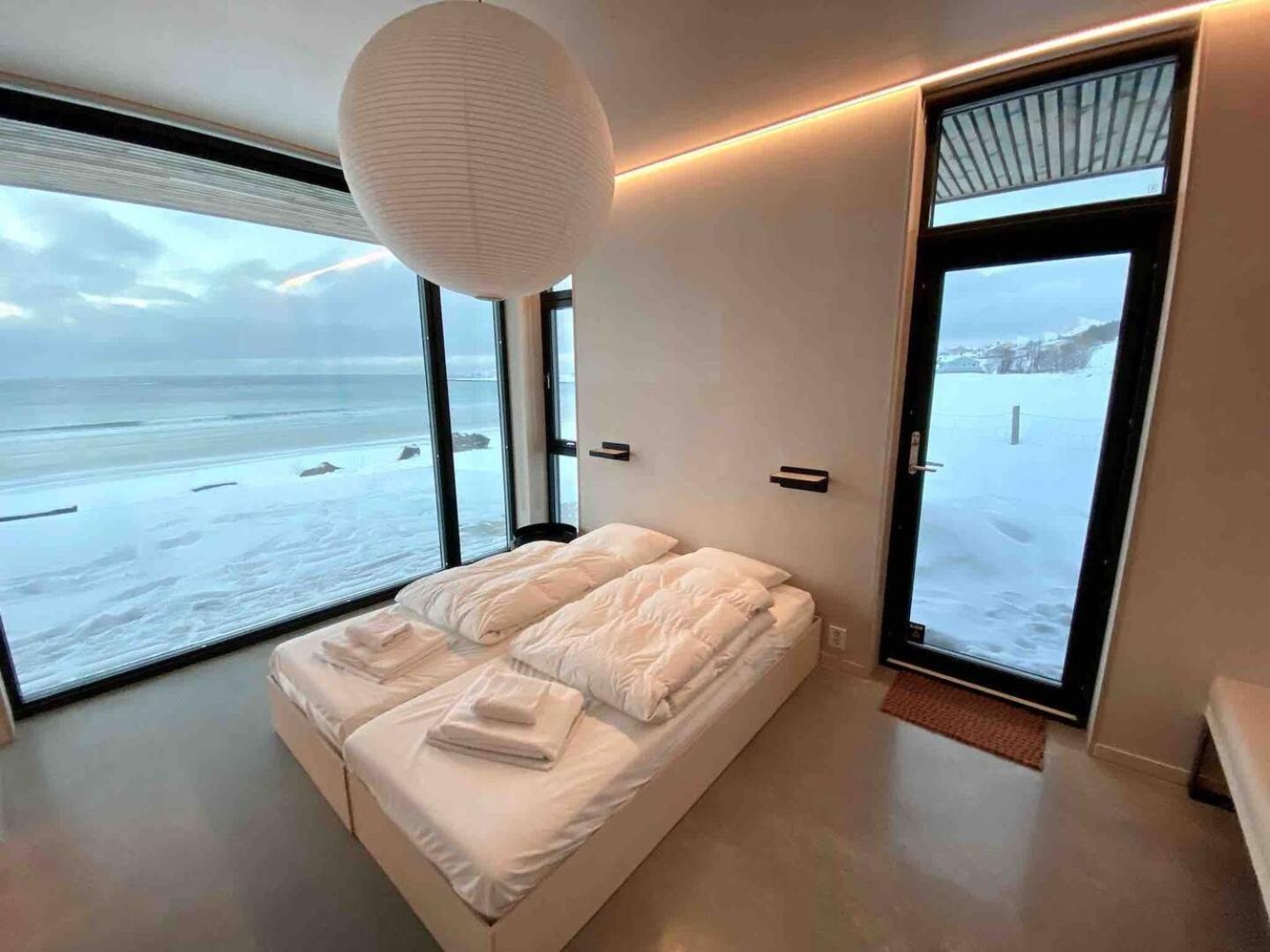Exclusive Beach House Ramberg - Your Private Oasis Εξωτερικό φωτογραφία