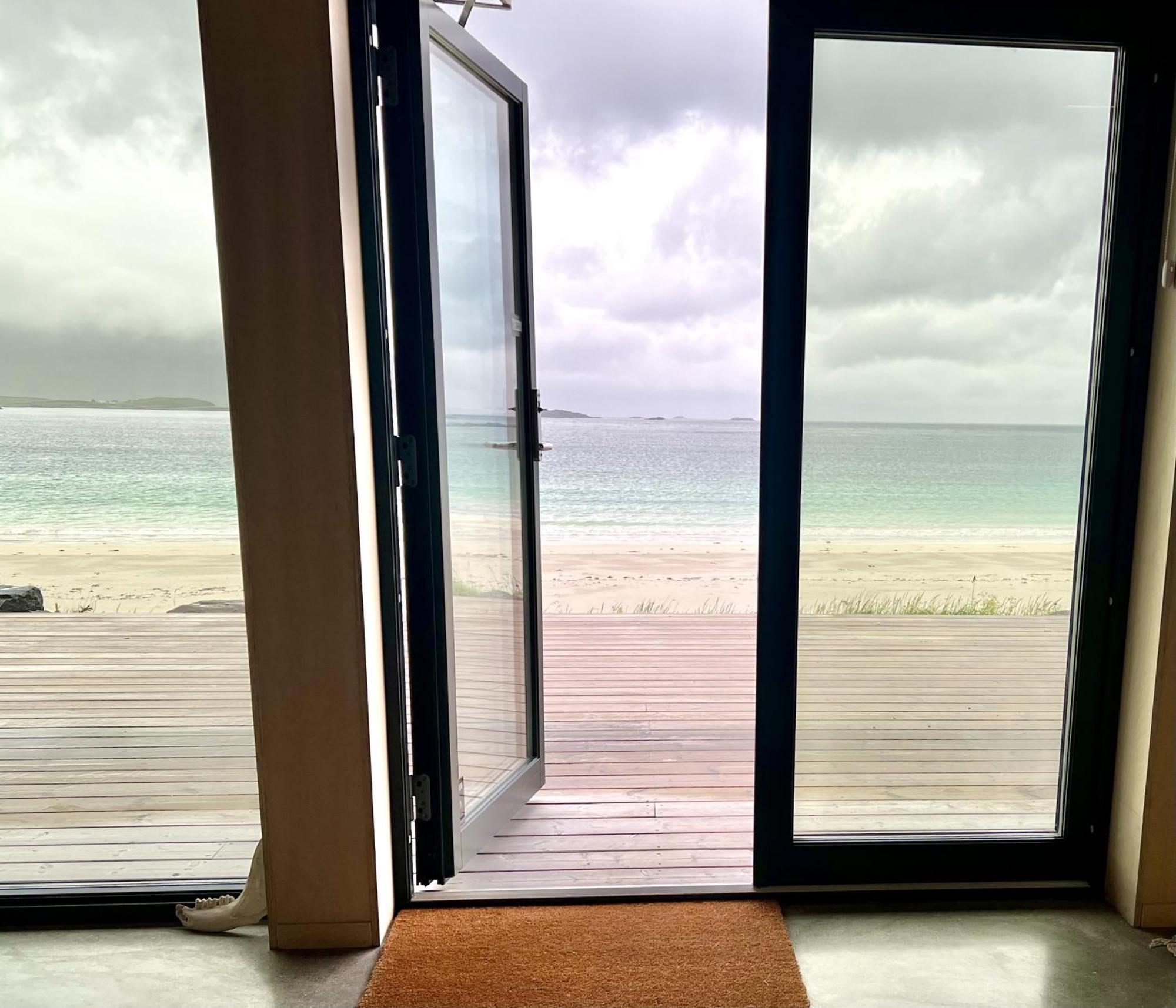 Exclusive Beach House Ramberg - Your Private Oasis Εξωτερικό φωτογραφία